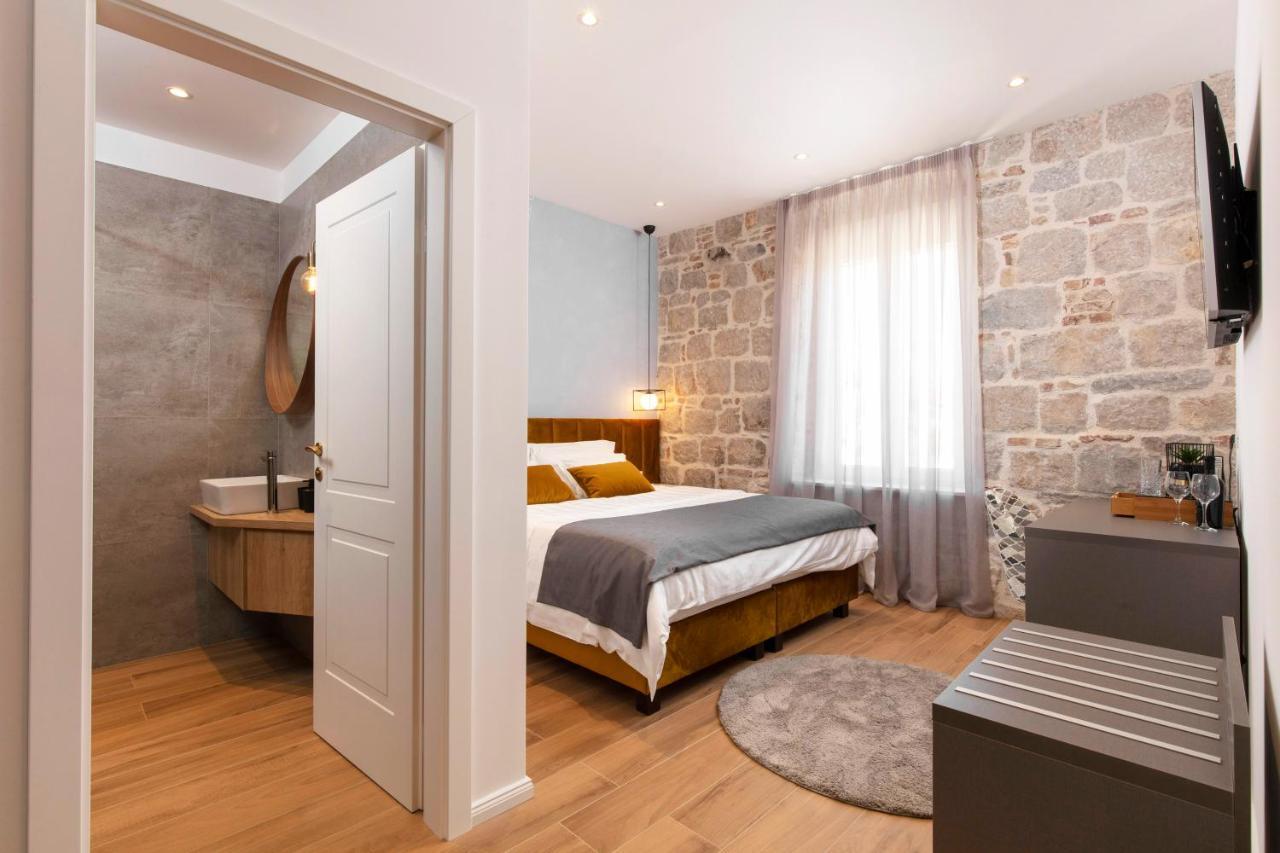Luxury Rooms Spalatum Split Bagian luar foto