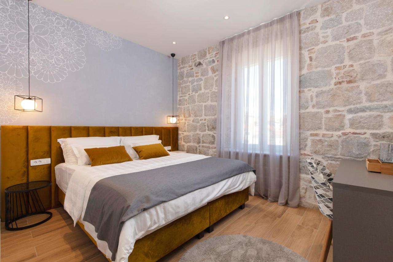 Luxury Rooms Spalatum Split Bagian luar foto